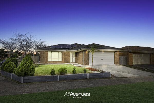 14 Amity Way, CRANBOURNE WEST, VIC 3977