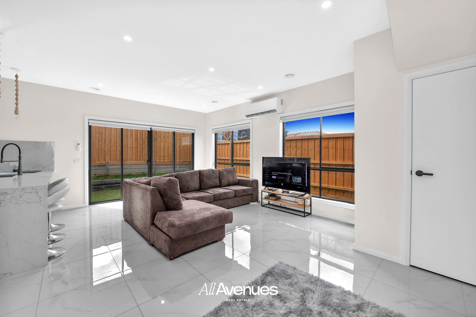 37 Hedgevale Drive, OFFICER, VIC 3809