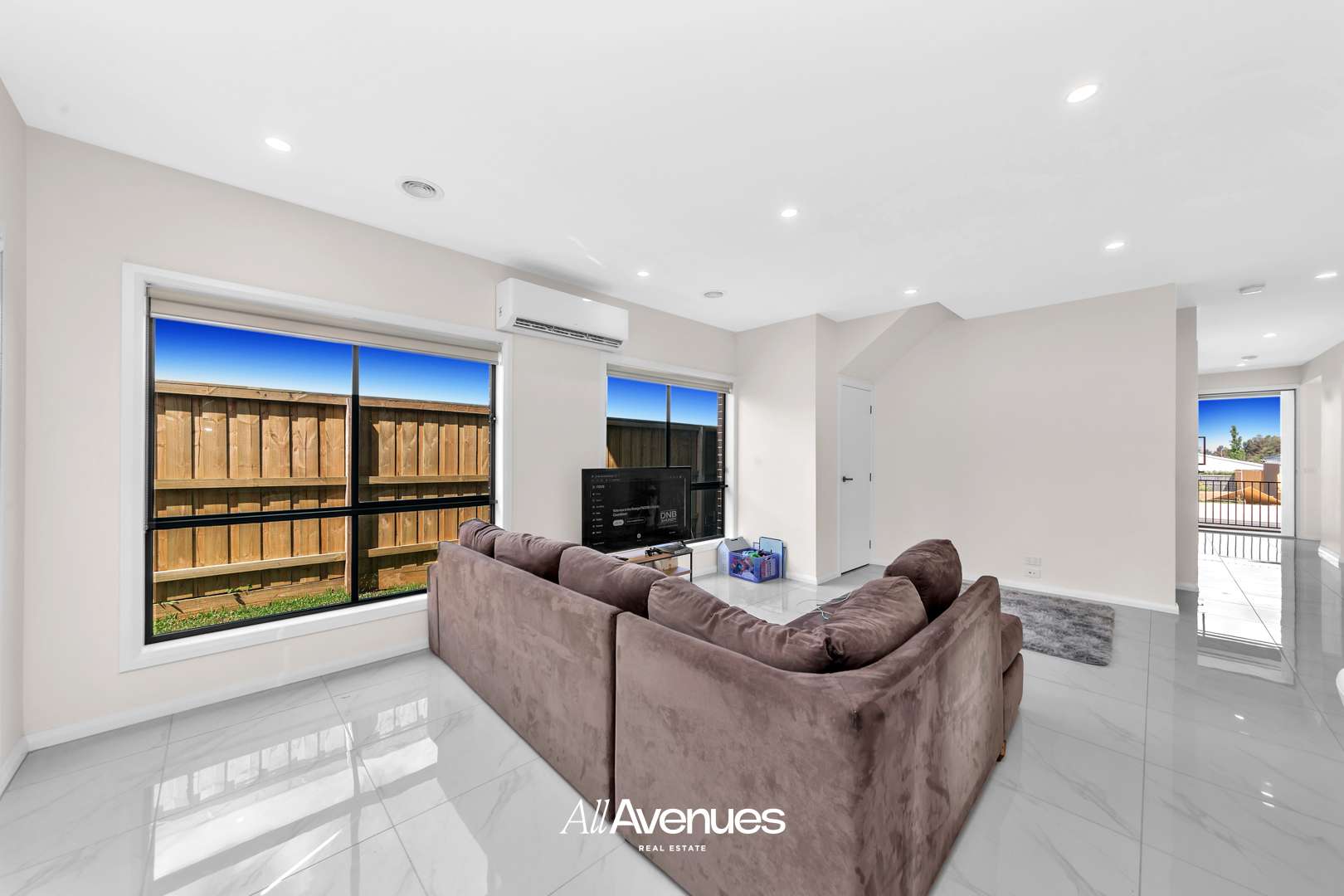 37 Hedgevale Drive, OFFICER, VIC 3809