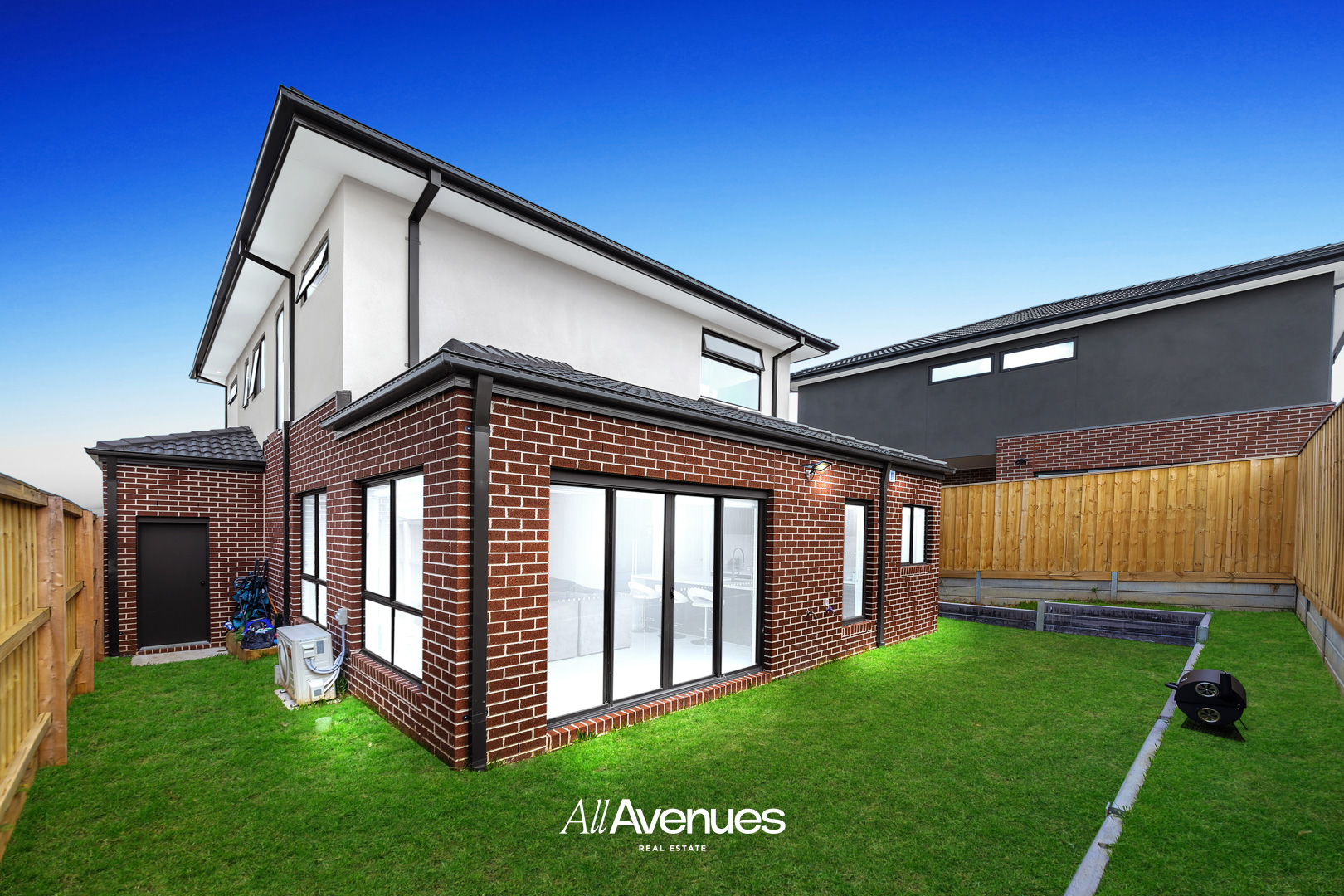 37 Hedgevale Drive, OFFICER, VIC 3809