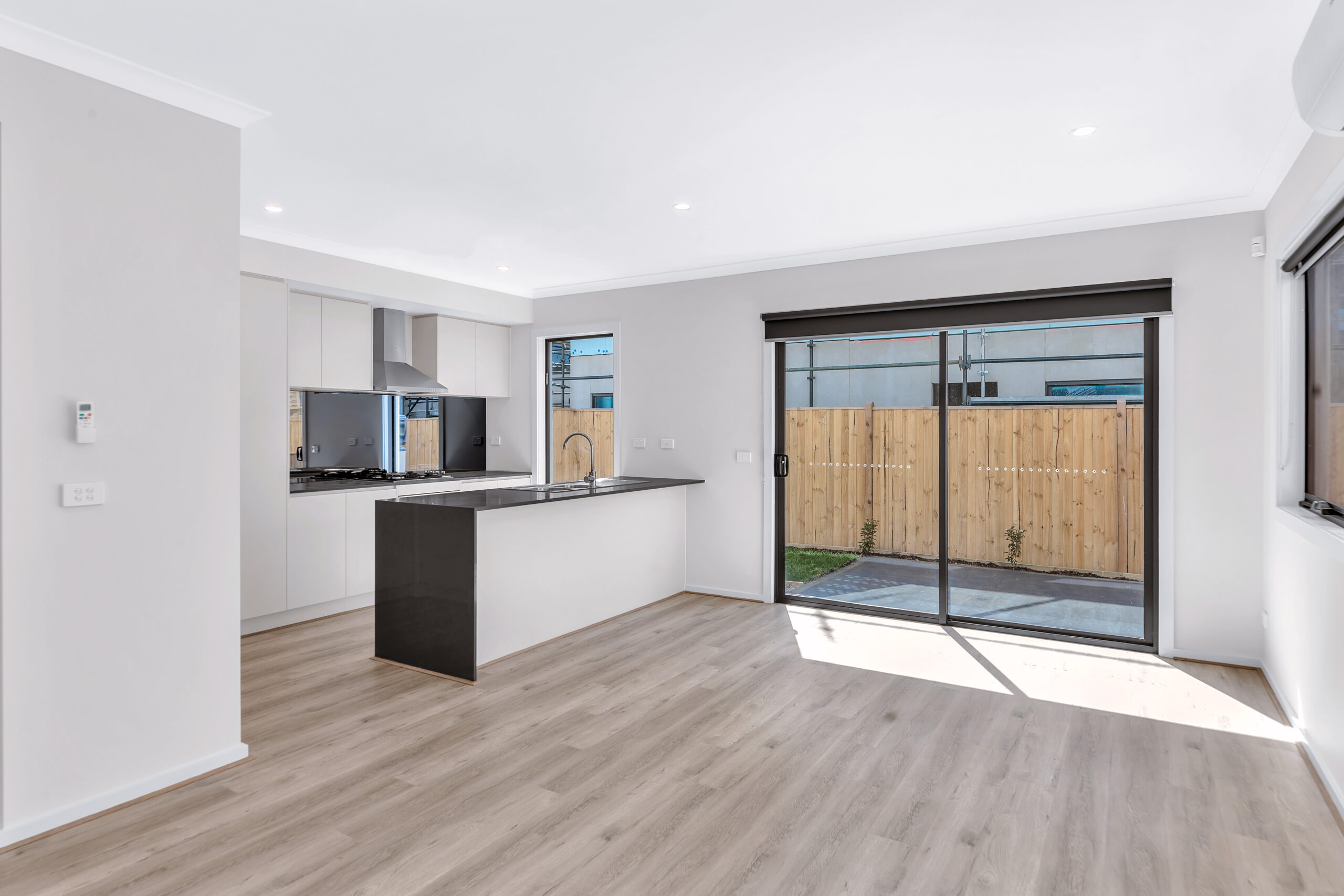 18 Eastview terrace, Clyde - Thumbnail 2