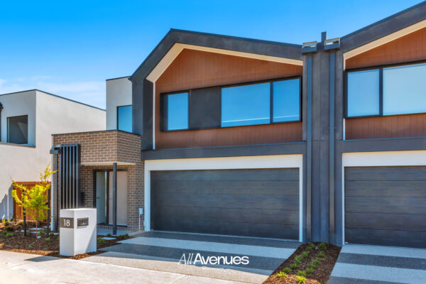 18 Eastview terrace, CLYDE, VIC 3978