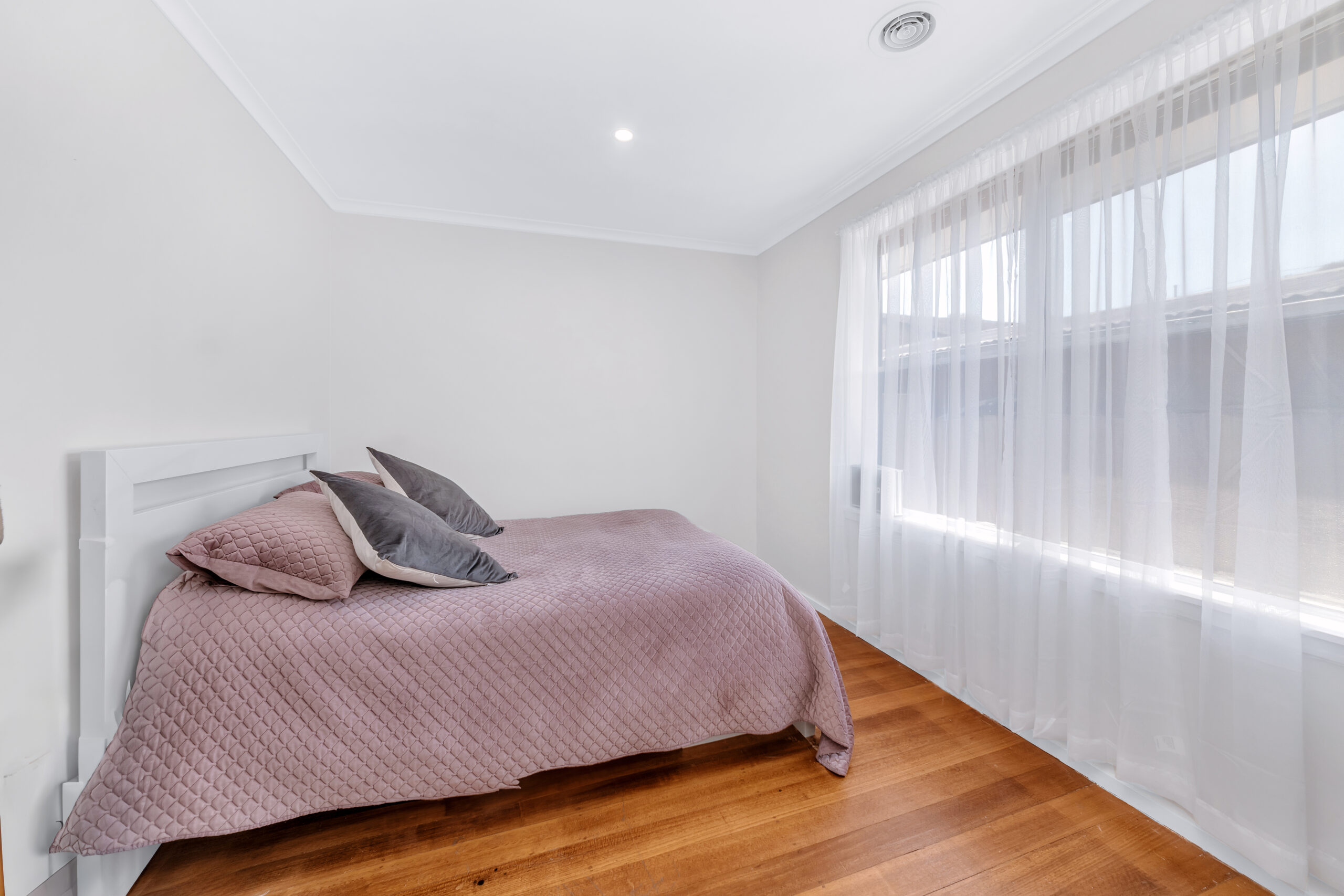 10 Efron Street, DANDENONG NORTH, VIC 3175