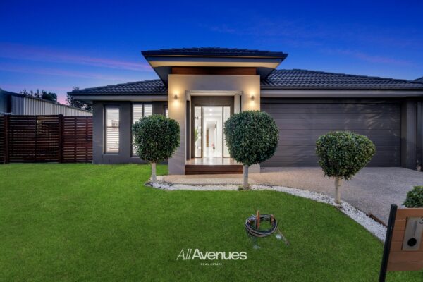 3 Dalton Way, CRANBOURNE EAST, VIC 3977
