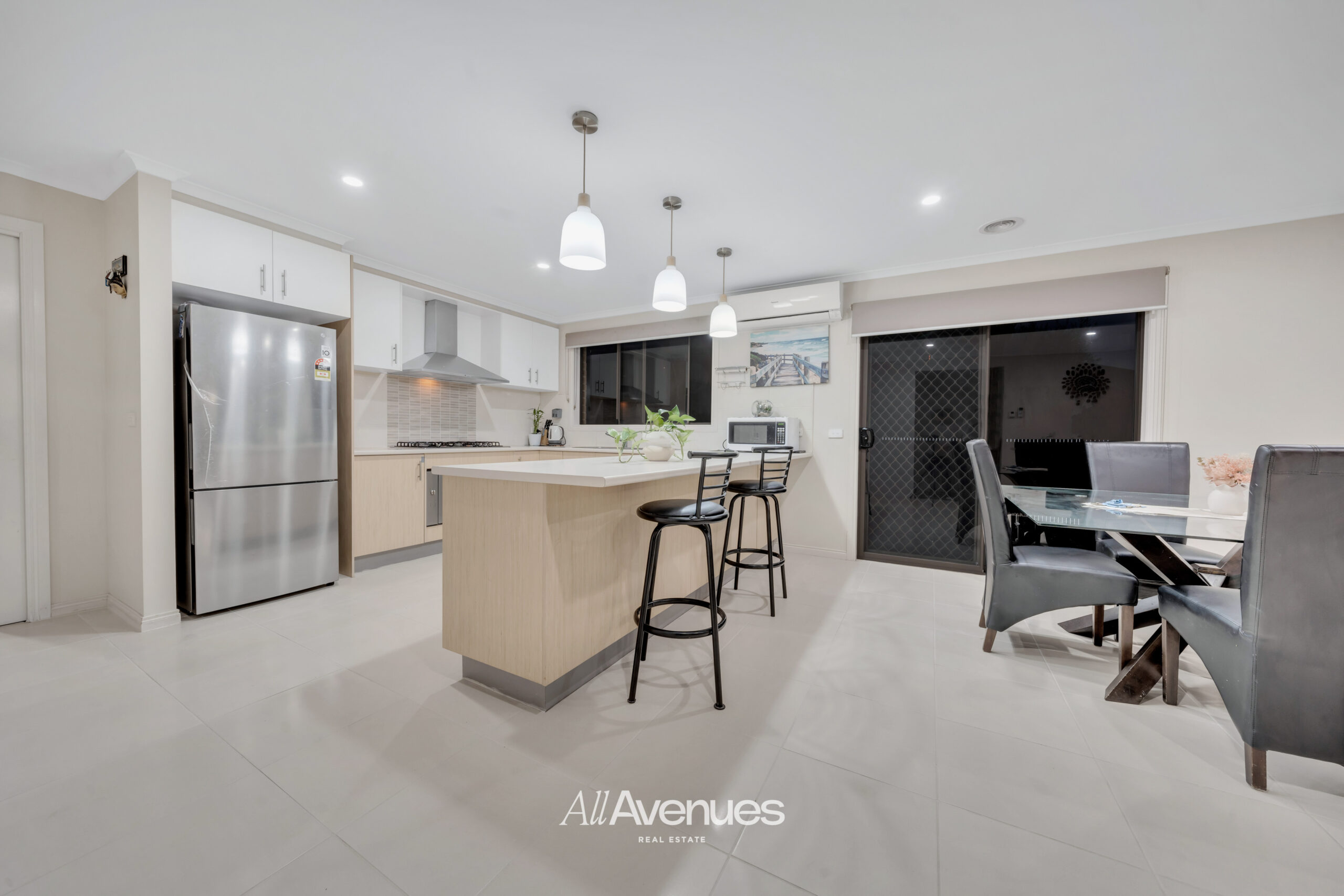3 Dalton Way, Cranbourne East - Thumbnail 2