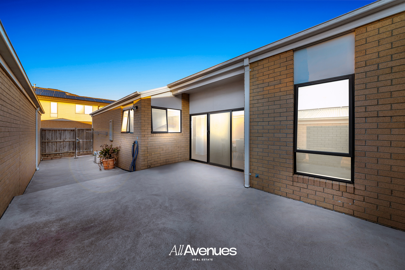 3 Emanda Lane, CLYDE NORTH, VIC 3978