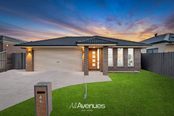 4 Cemetine Terrace, CRANBOURNE, VIC 3977