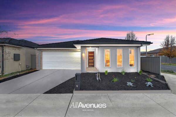 29 Brittle Gum Road, CRANBOURNE EAST, VIC 3977