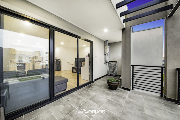 16 Lumeah Drive, CRANBOURNE WEST, VIC 3977