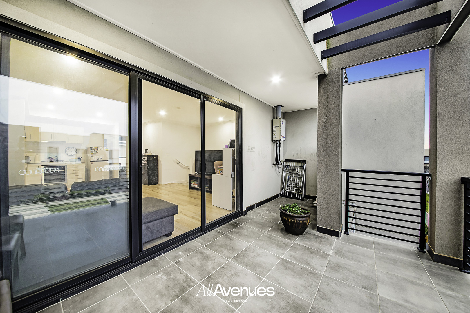 16 Lumeah Drive, CRANBOURNE WEST, VIC 3977