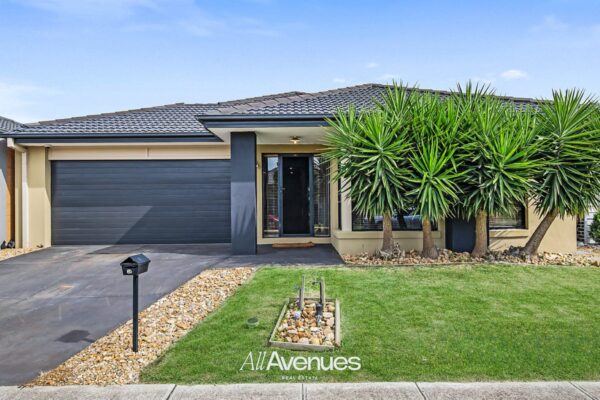 28 Abrus Circuit, CRANBOURNE NORTH, VIC 3977