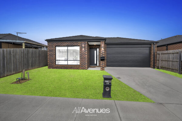37 Camaro Drive, CRANBOURNE EAST, VIC 3977