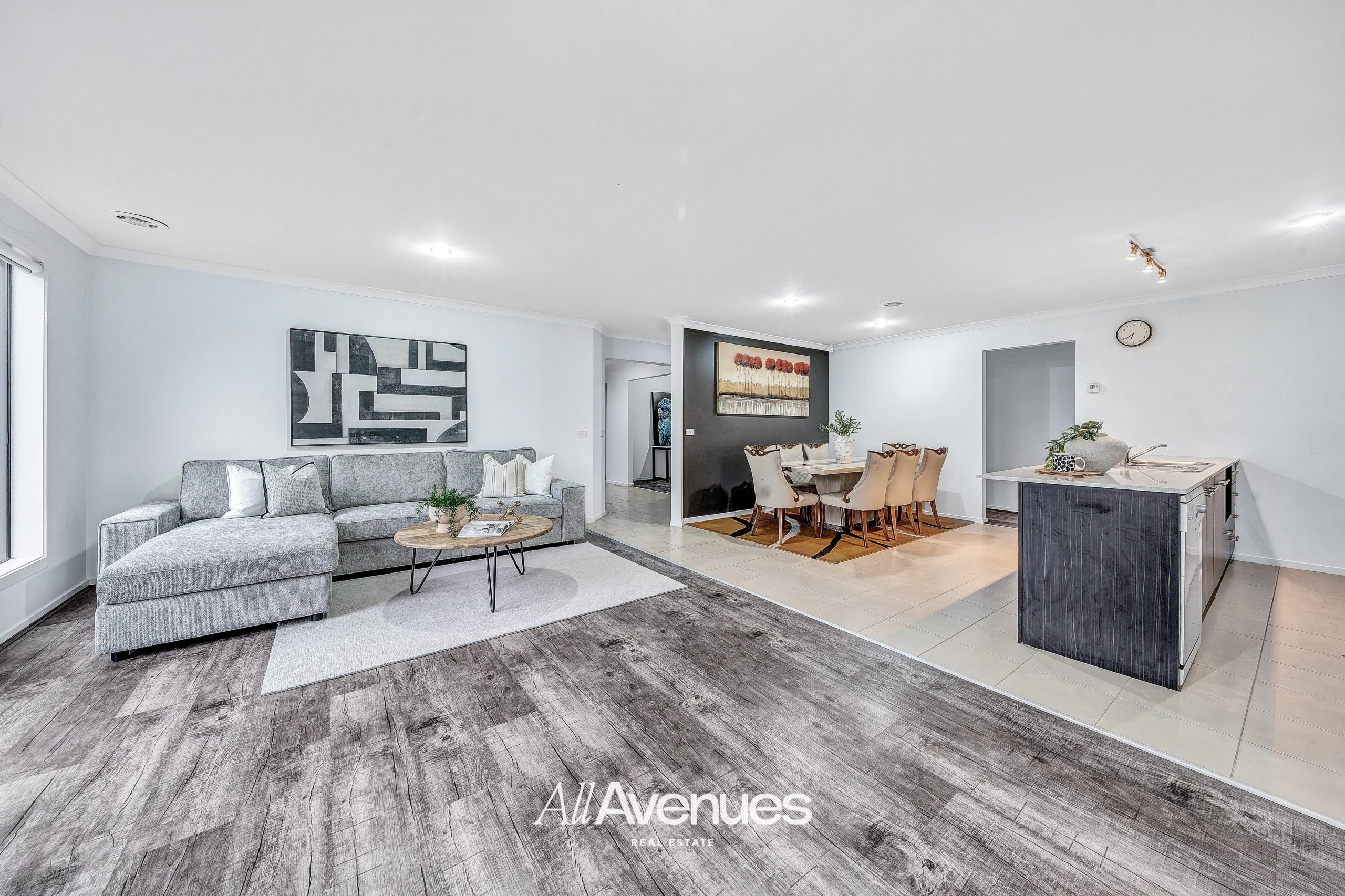 32 Victoria Place, PAKENHAM, VIC 3810