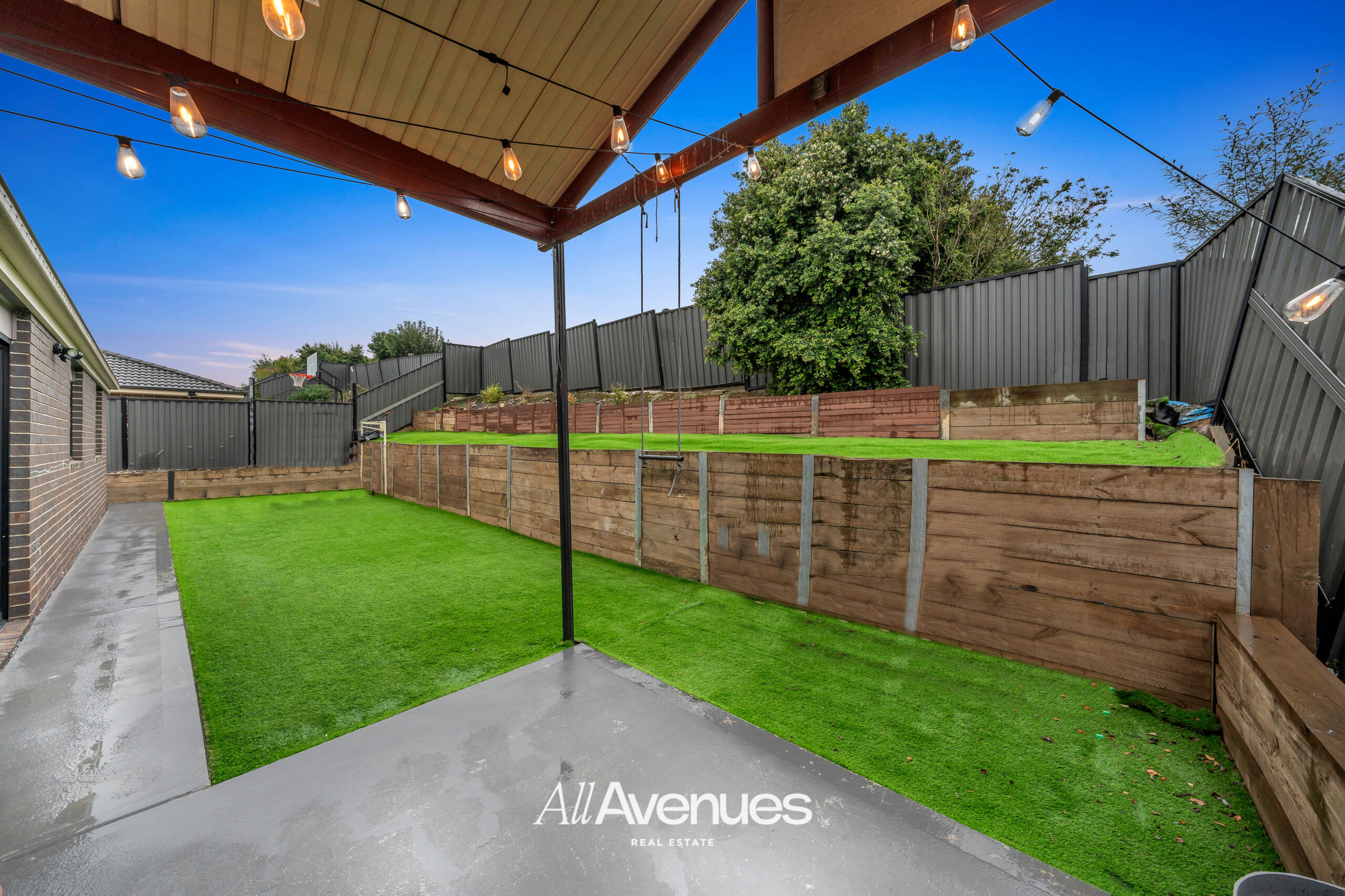 32 Victoria Place, PAKENHAM, VIC 3810