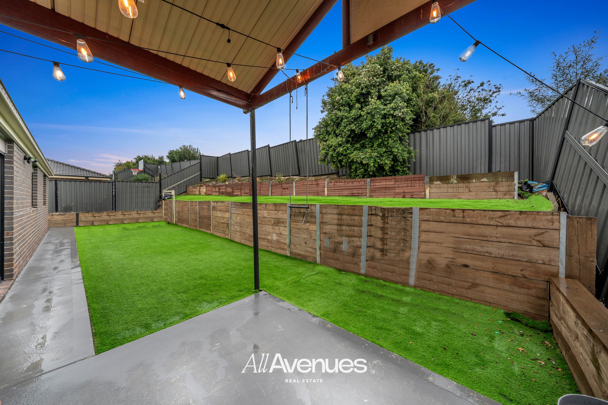 32 Victoria Place, PAKENHAM, VIC 3810