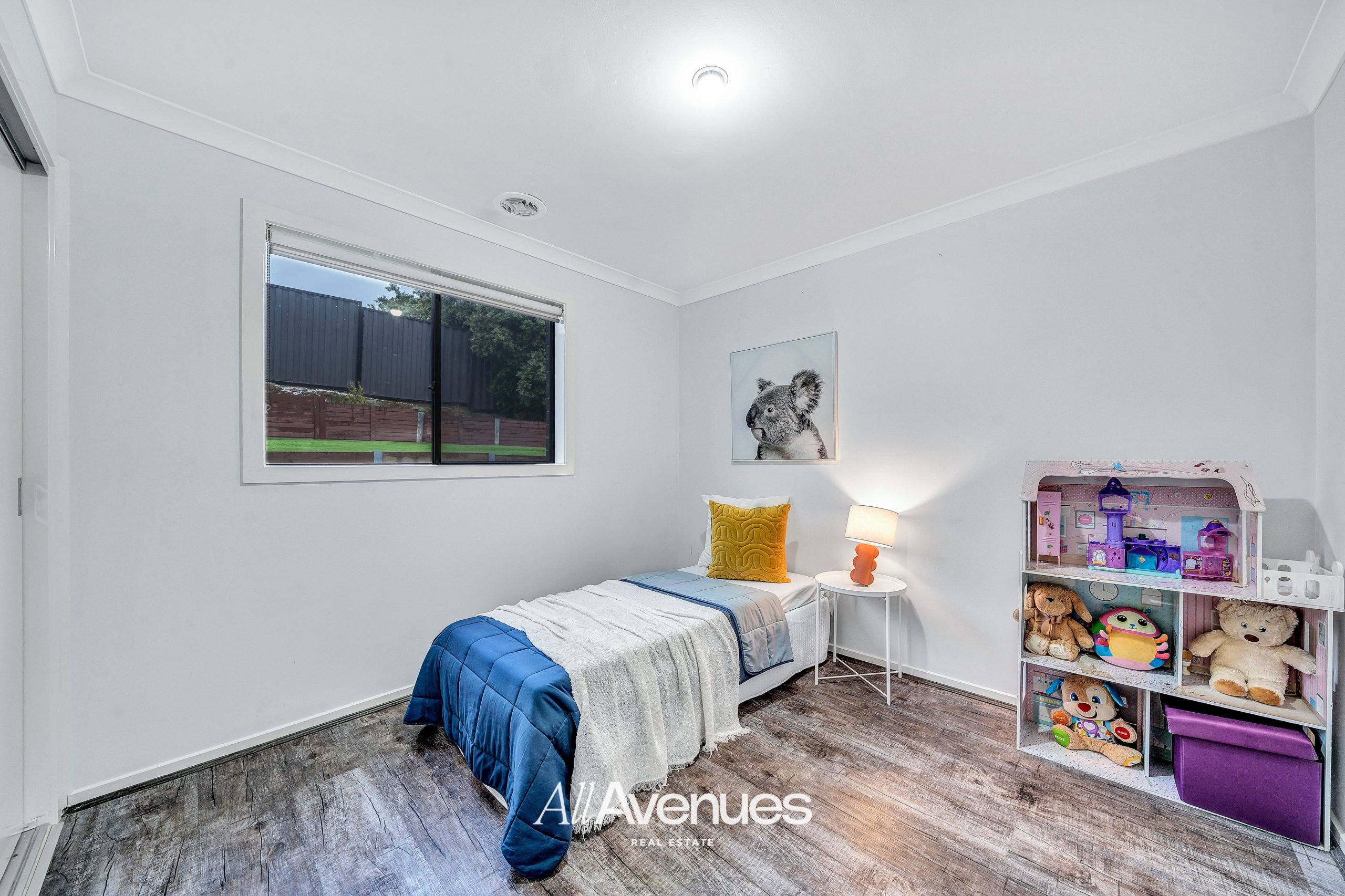 32 Victoria Place, PAKENHAM, VIC 3810