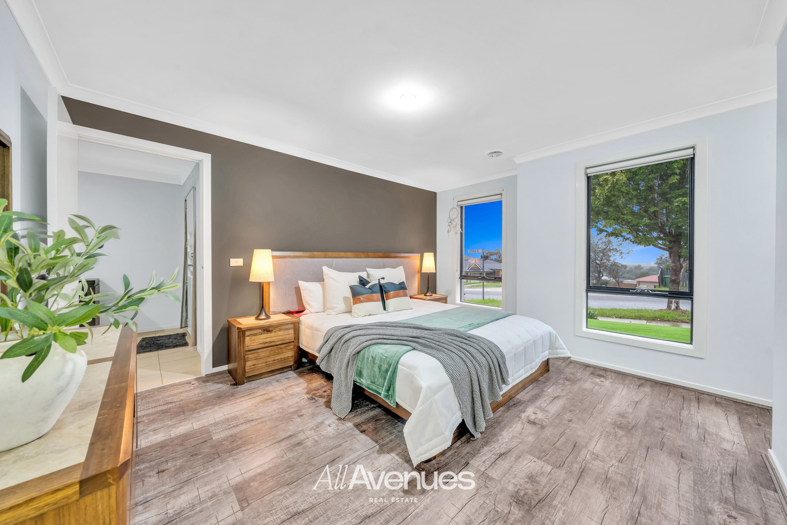 32 Victoria Place, PAKENHAM, VIC 3810