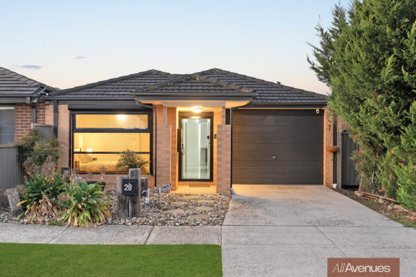 28 Cortula Road, CRANBOURNE EAST, VIC 3977