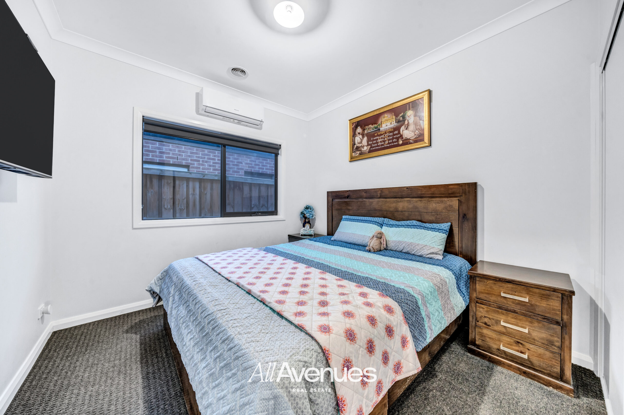 18 Deoro Parade, CLYDE NORTH, VIC 3978