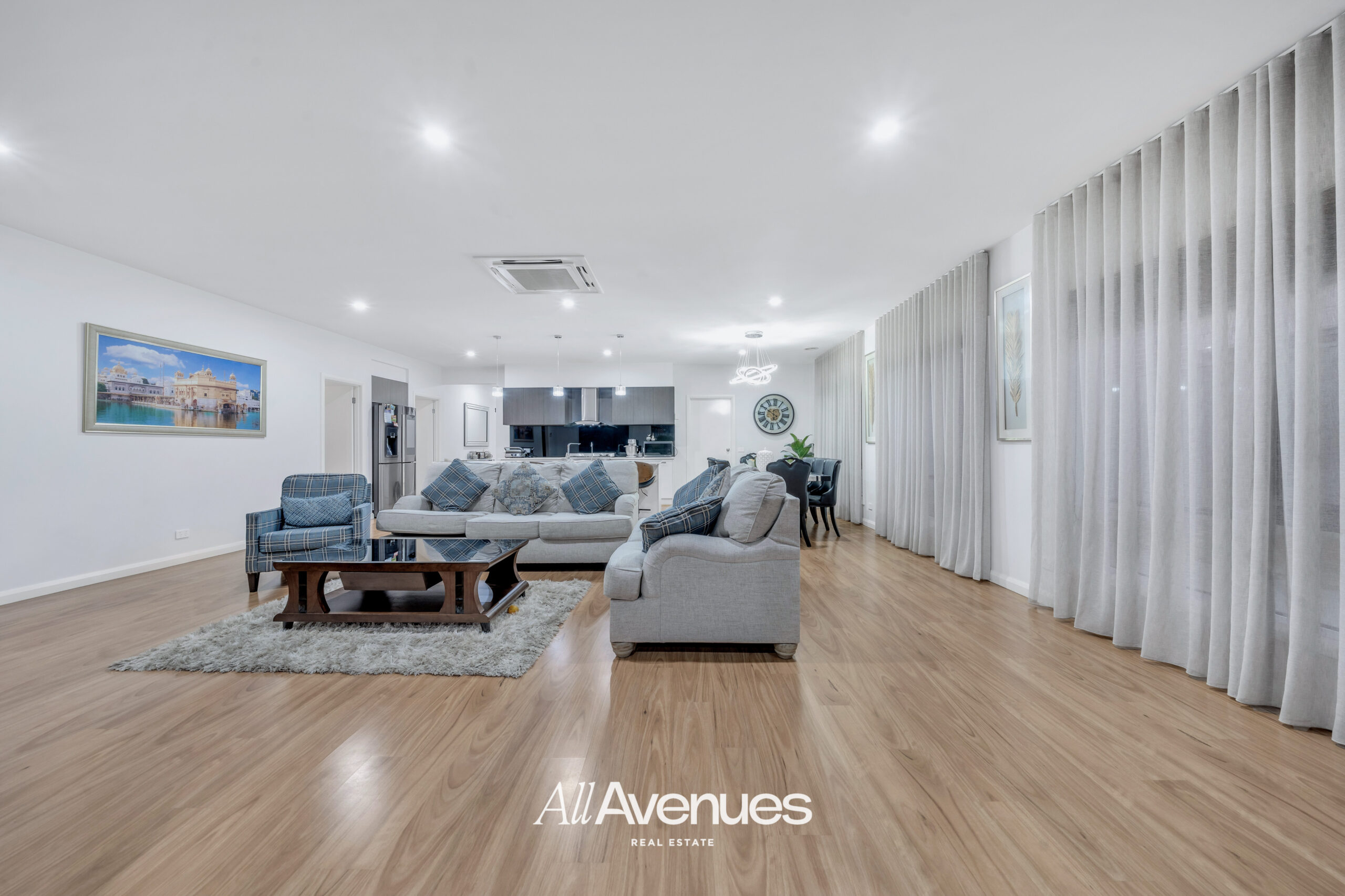 18 Deoro Parade, CLYDE NORTH, VIC 3978