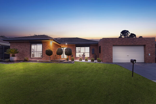 8 Toirram Crescent, CRANBOURNE, VIC 3977