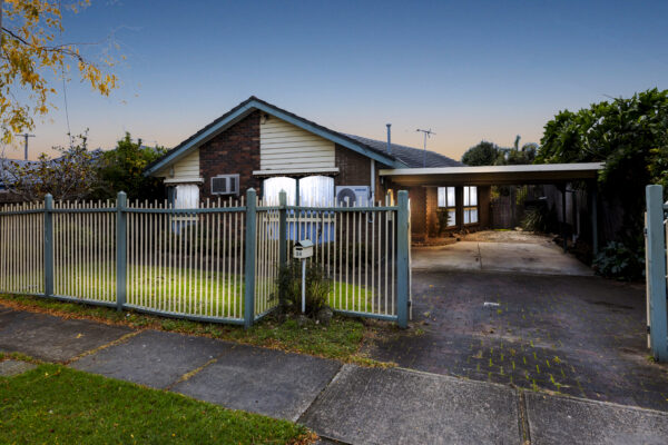 56 Circle Drive, CRANBOURNE, VIC 3977