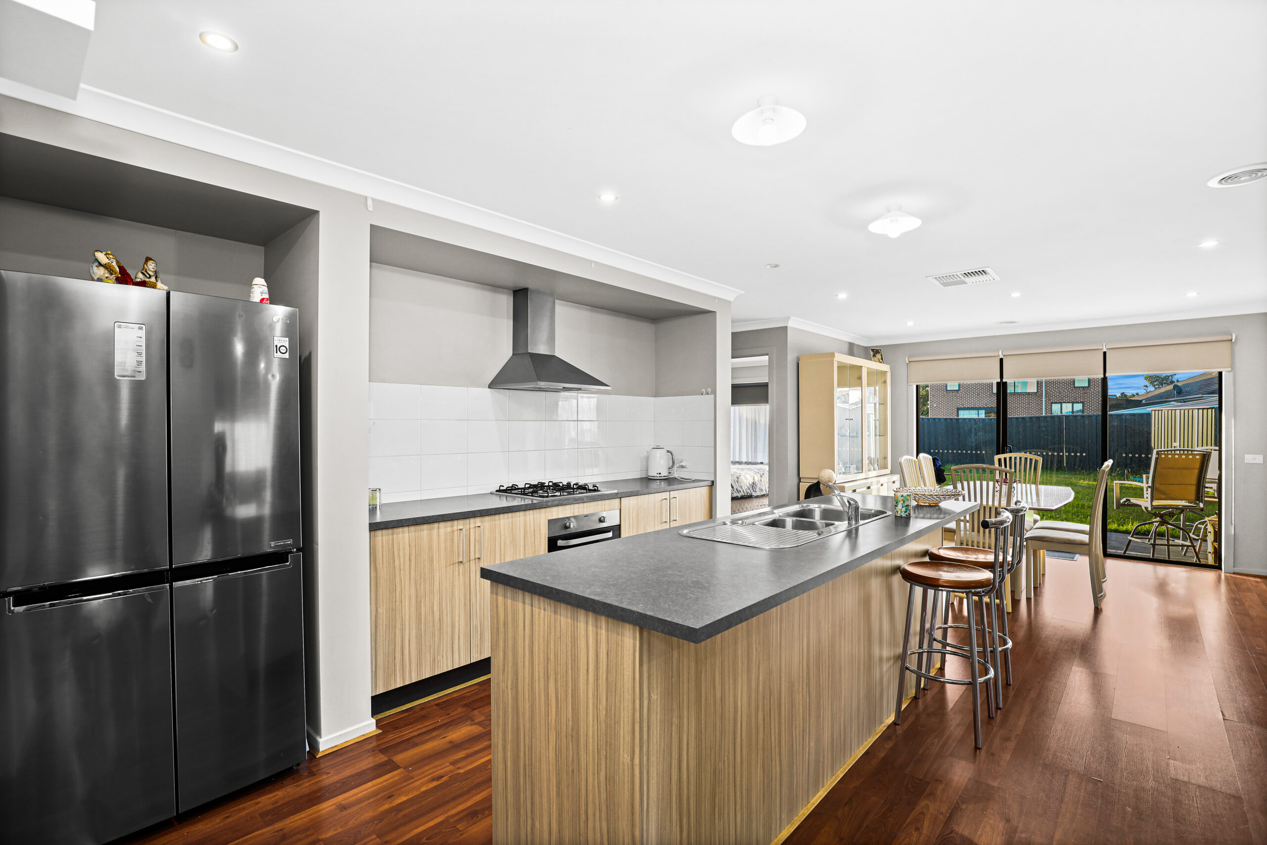 31 Fieldstone Crescent, Cranbourne North - Thumbnail 7