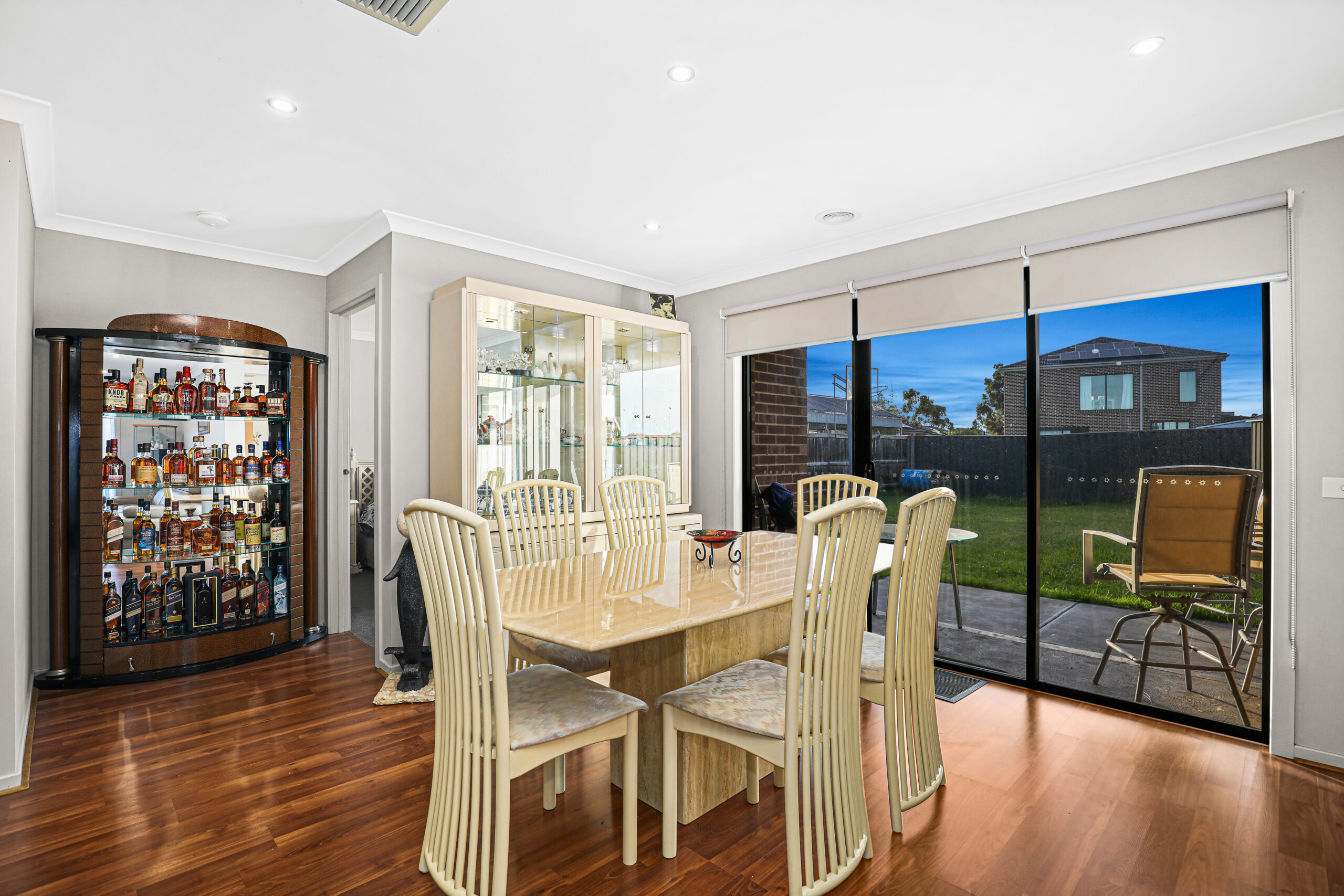 31 Fieldstone Crescent, Cranbourne North - Thumbnail 4