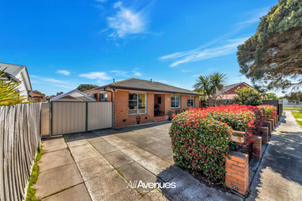 10 Efron Street, DANDENONG NORTH, VIC 3175