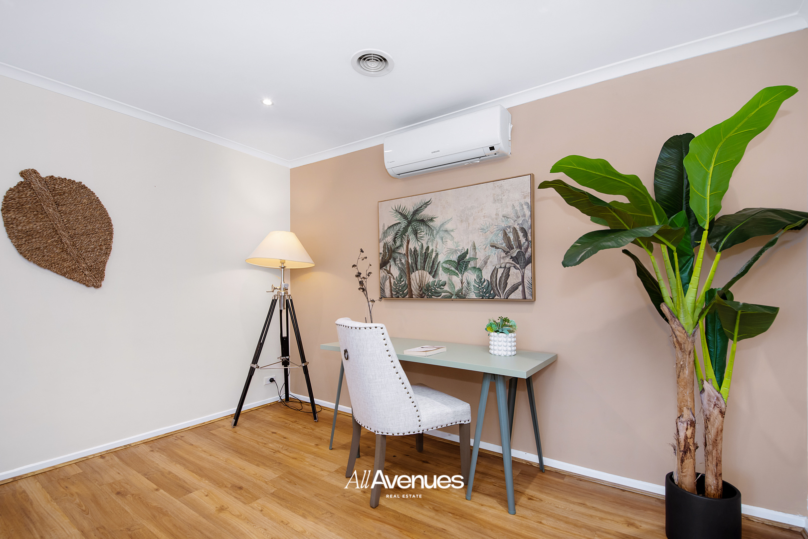 108 Monahans Road, Cranbourne - Thumbnail 2