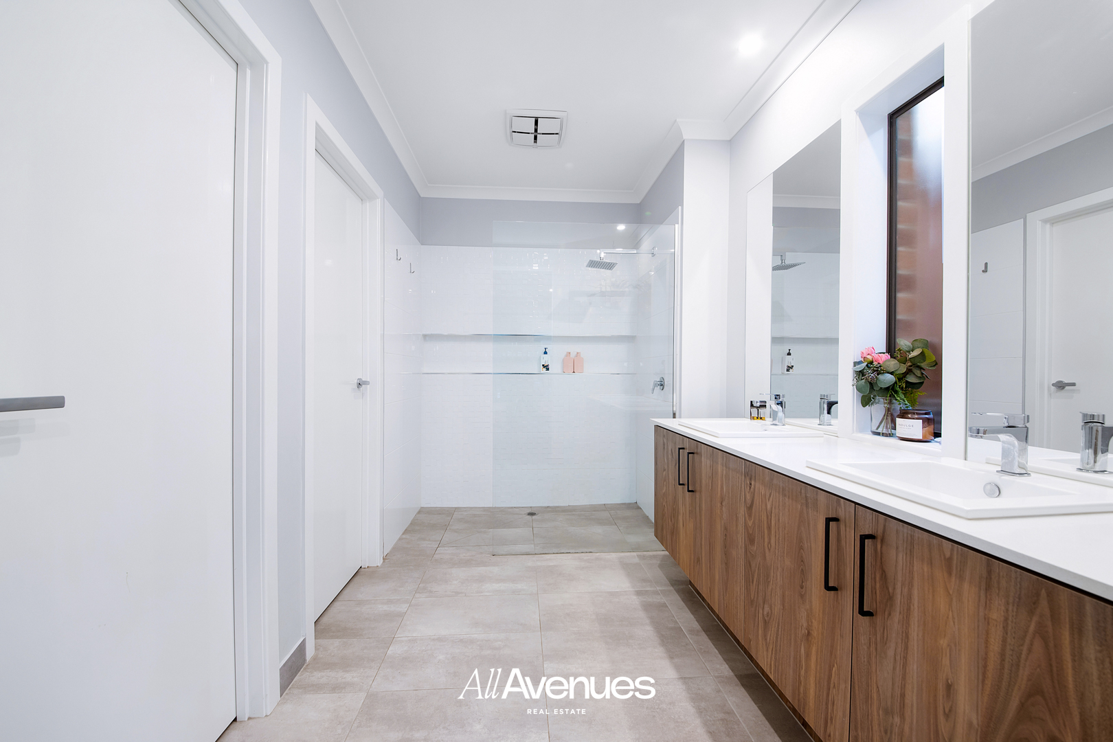 44 Deoro Parade, CLYDE NORTH, VIC 3978
