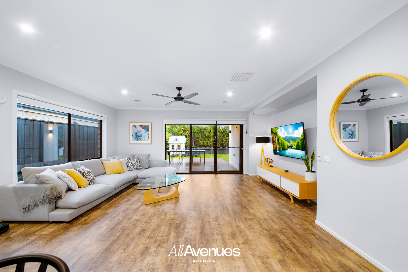 44 Deoro Parade, CLYDE NORTH, VIC 3978