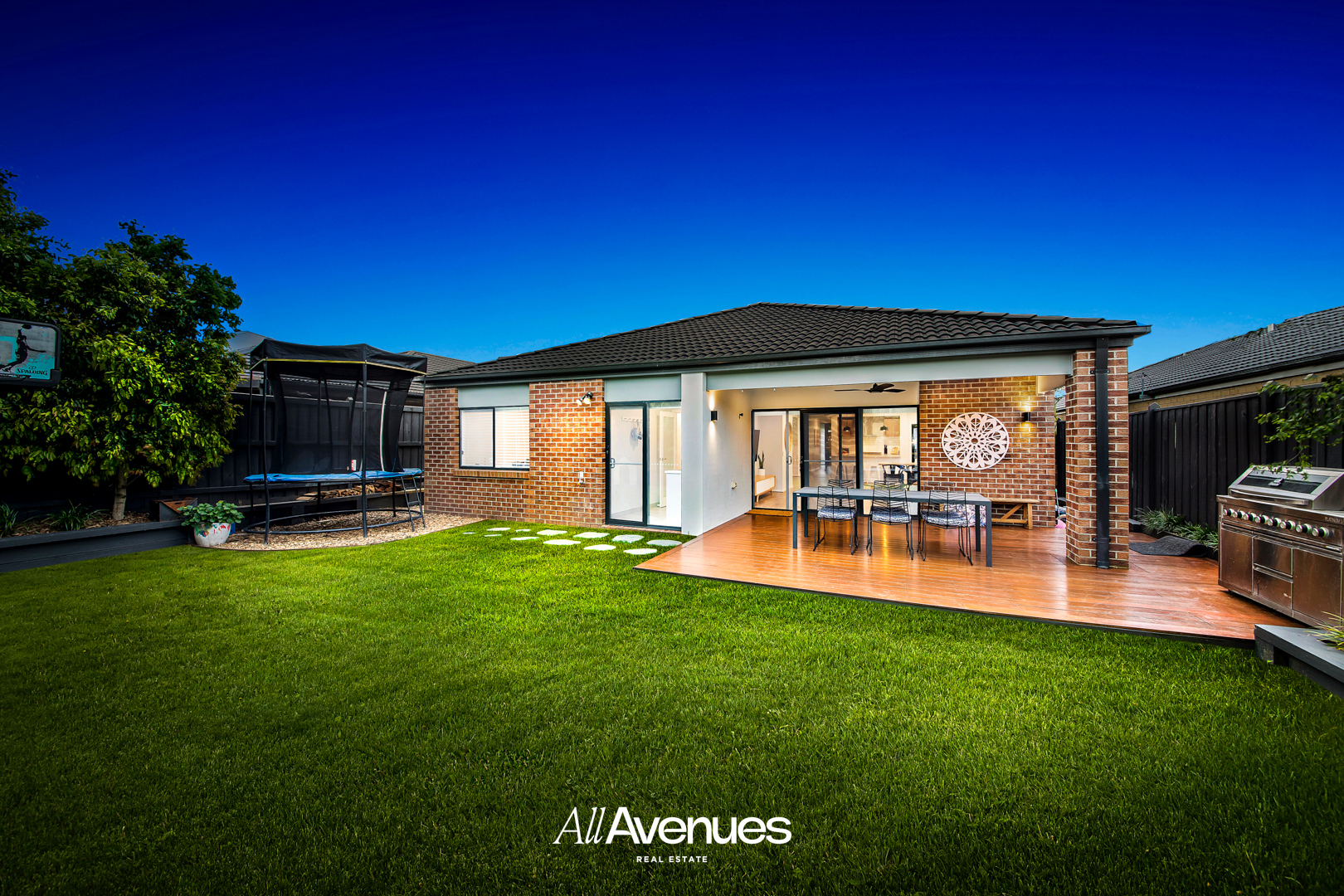 44 Deoro Parade, CLYDE NORTH, VIC 3978