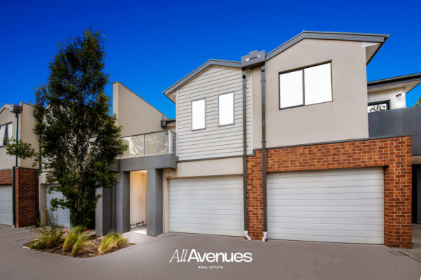 18/10 Mickleham Drive, CRANBOURNE NORTH, VIC 3977