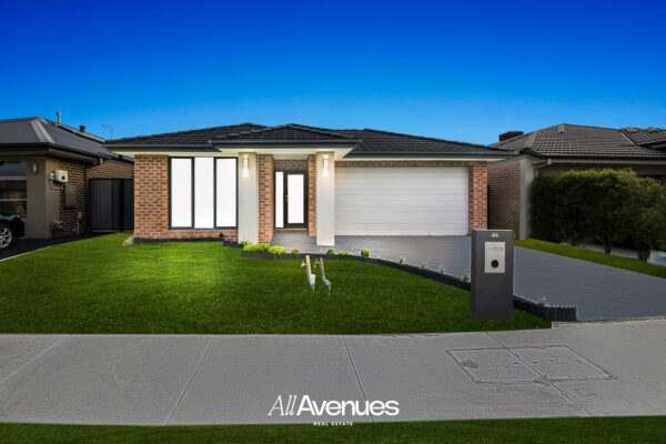 44 Glenrose Boulevard, CLYDE NORTH, VIC 3978