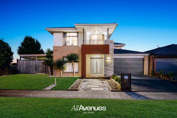 1 Valencia Circuit, CRANBOURNE, VIC 3977
