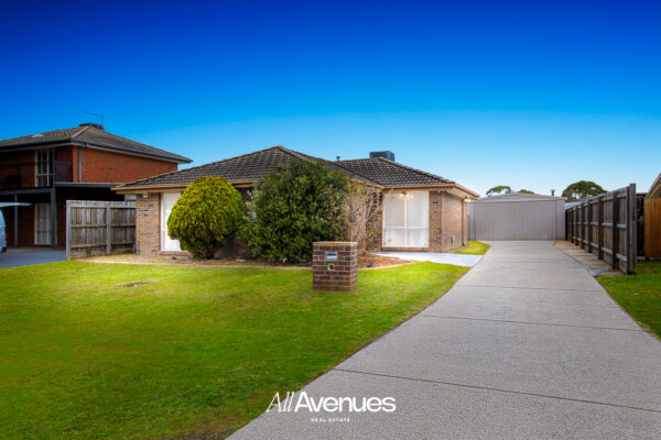 12 Macquarie Court, CRANBOURNE NORTH, VIC 3977