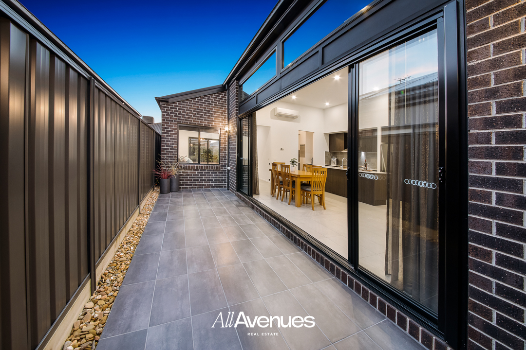 8 Galveston Road, CLYDE, VIC 3978