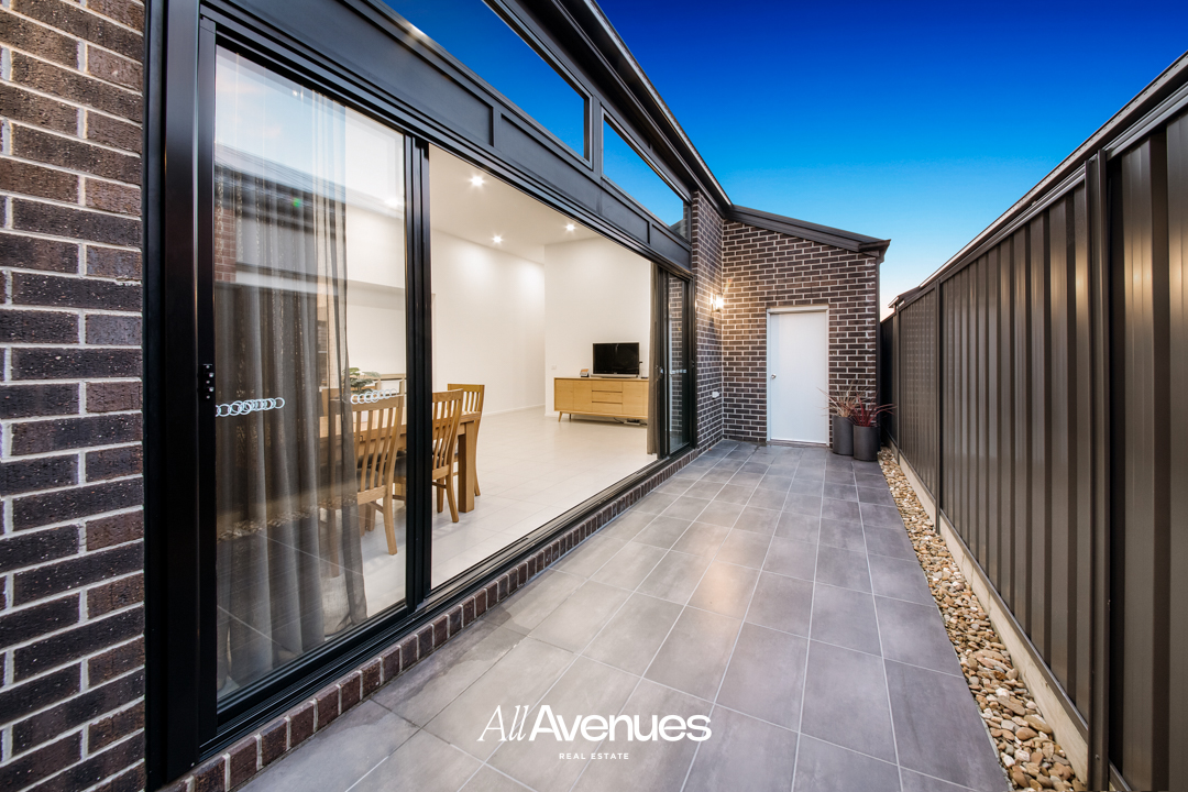 8 Galveston Road, CLYDE, VIC 3978