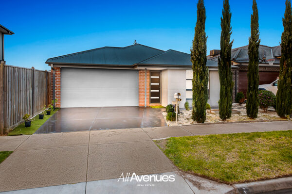 3 Wanstead Way, CRANBOURNE WEST, VIC 3977