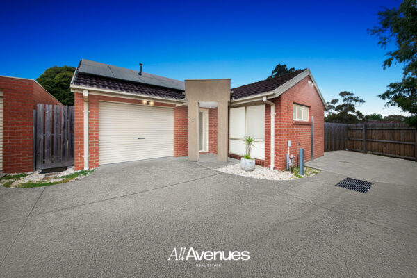 3/2 Village Drive, HAMPTON PARK, VIC 3976