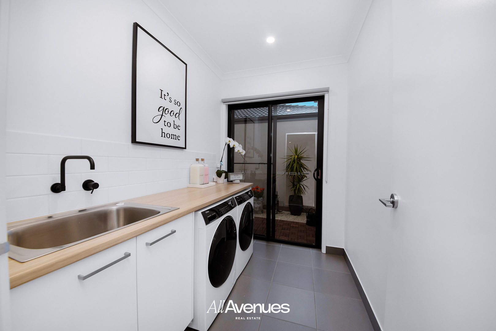 1 Boyce Circuit, CLYDE NORTH, VIC 3978