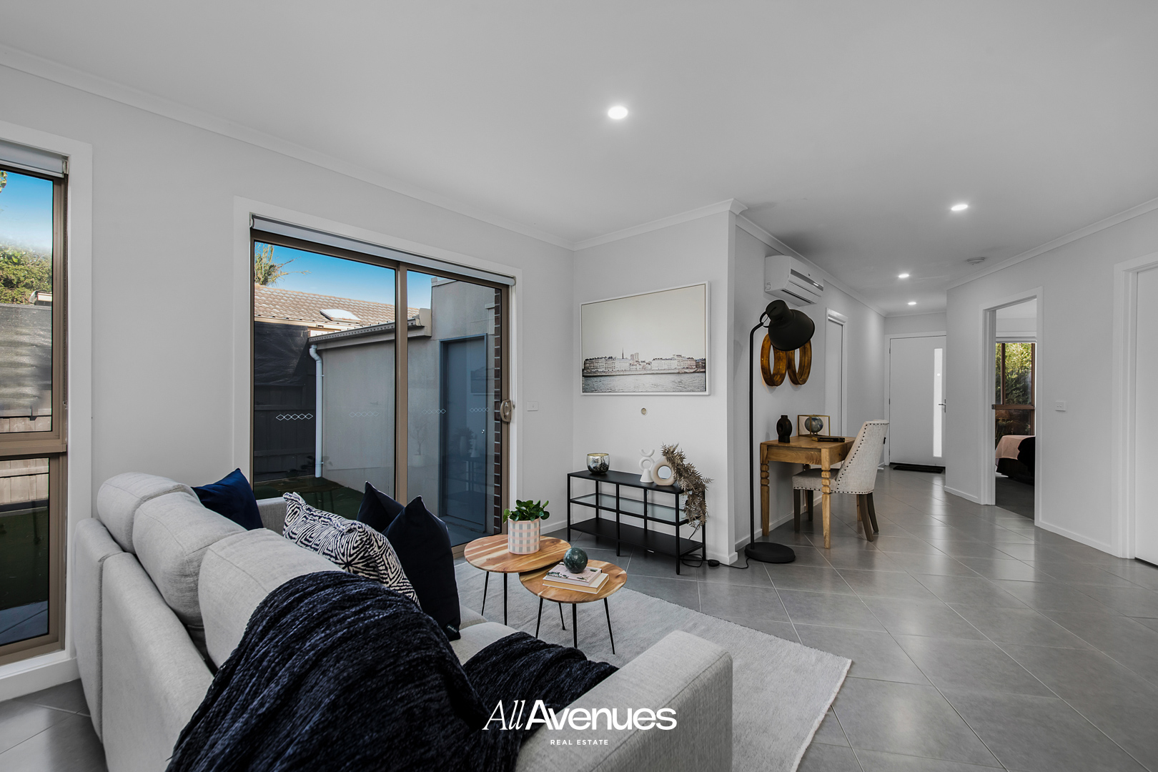 2/14 Cook Court, CRANBOURNE NORTH, VIC 3977