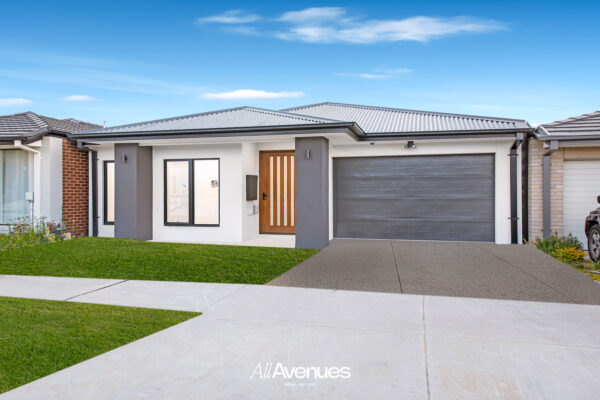 37 Ravello Avenue, BERWICK, VIC 3806