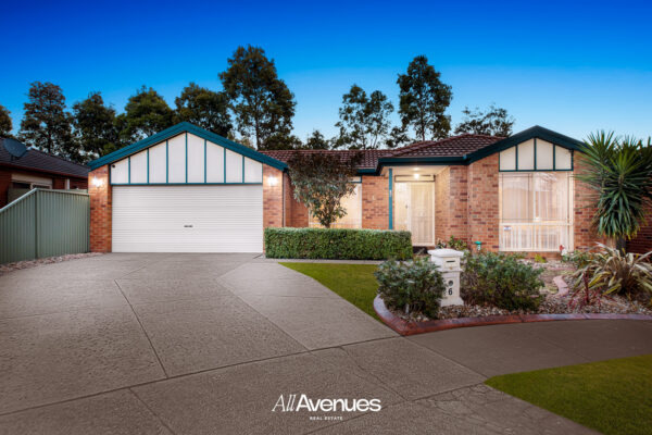 6 Meadow Croft Court, CRANBOURNE EAST, VIC 3977
