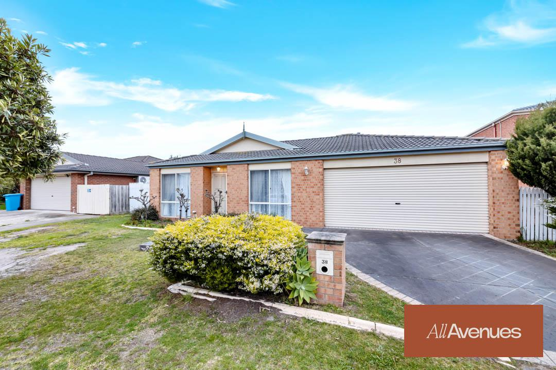 38 Beethoven Drive, Narre Warren South, VIC 3805