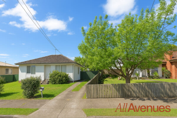 11 Caldwell St, Moe, VIC 3825