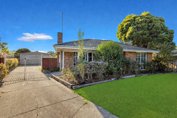 10 Ashton Pl, Pakenham, VIC 3810