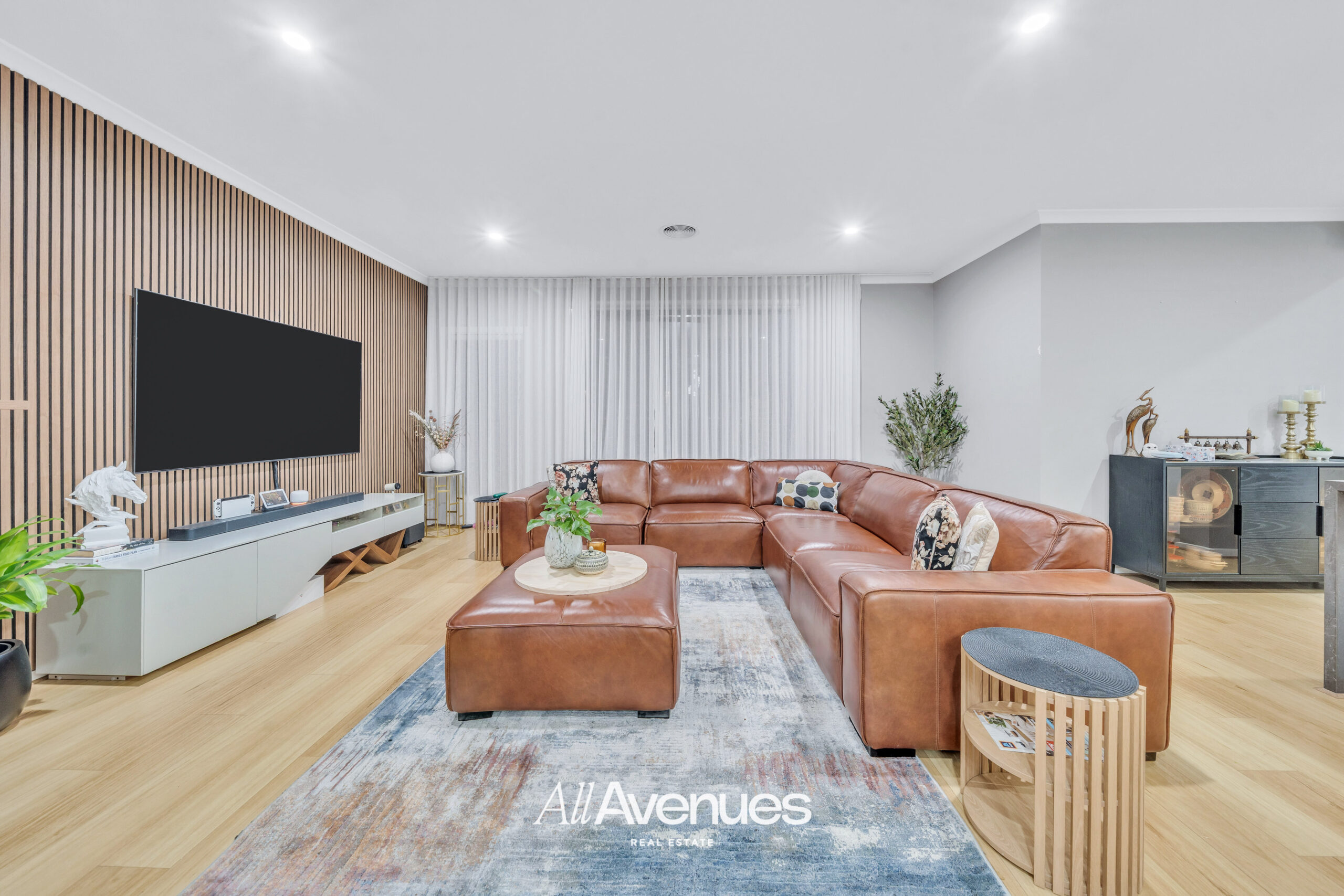68 Fenway Boulevard, Clyde North - Thumbnail 7