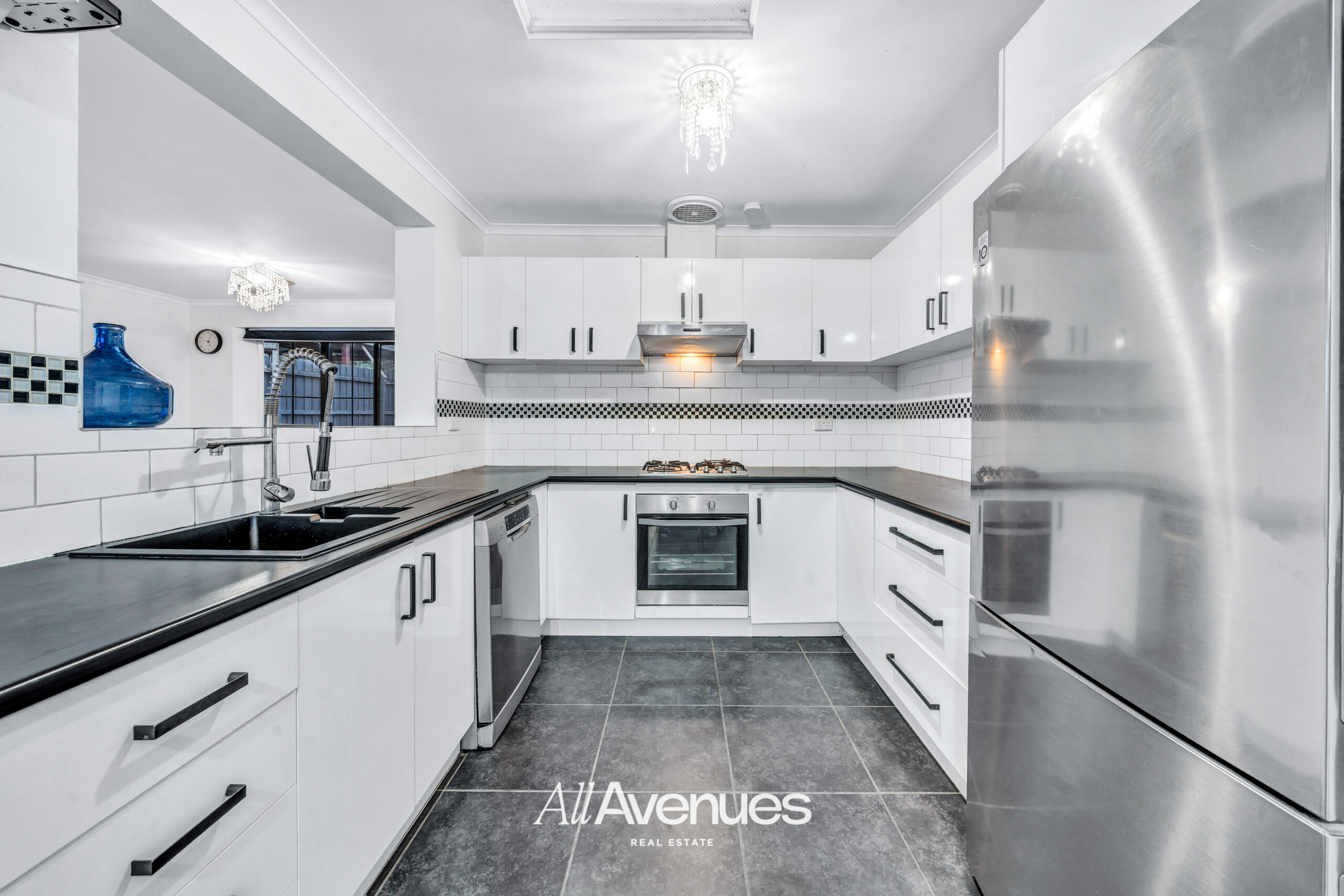 10 Bill Place, HAMPTON PARK, VIC 3976